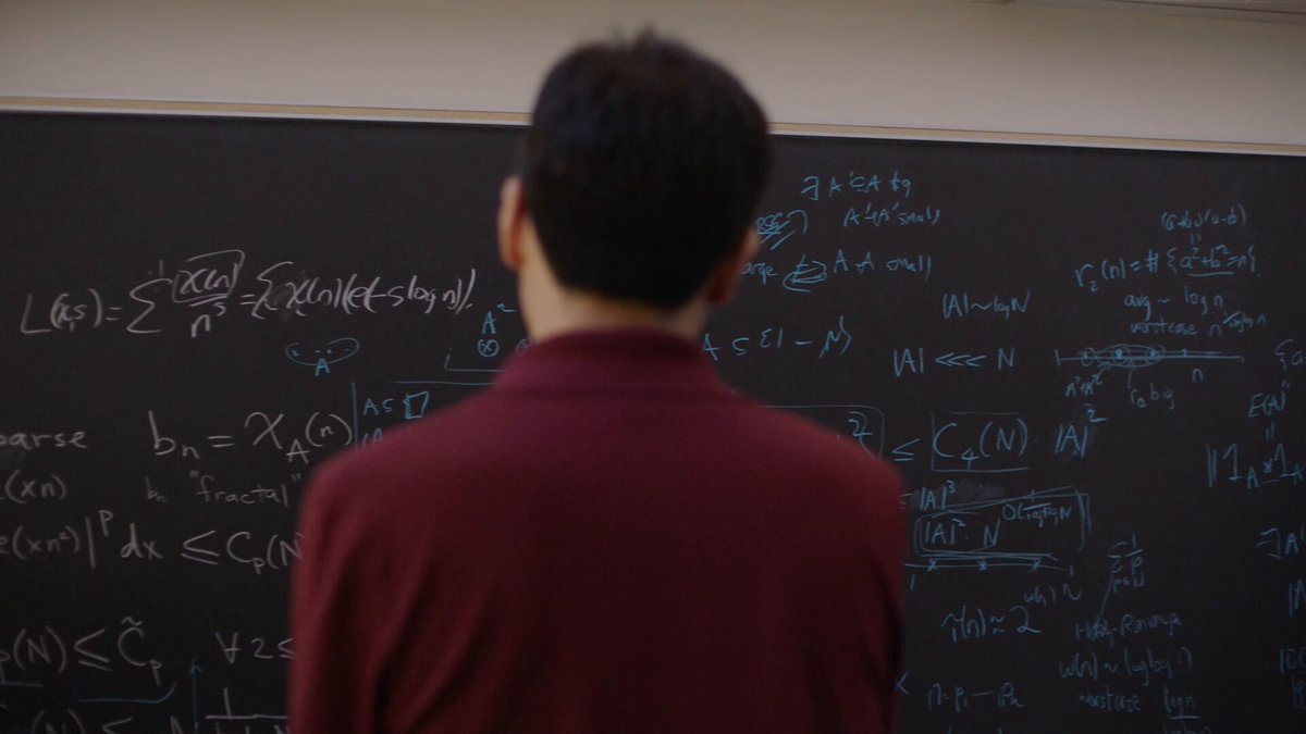 OpenAI 영상 — 칠판 가득한 해석적 정수론, 테렌스 타오 맥락